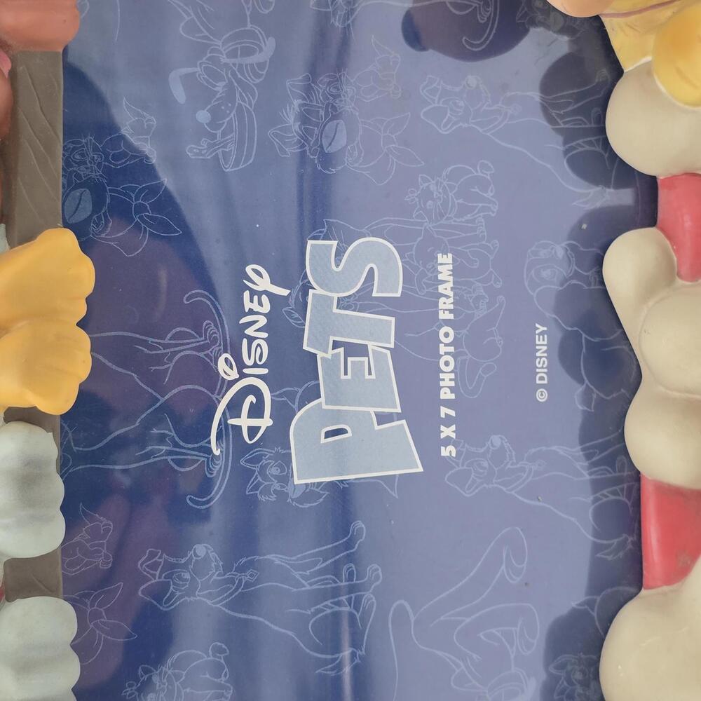 Disney Pets 5x7 Photo Frame Featuring Classic Disney Dog Characters - Picture 7 of 8